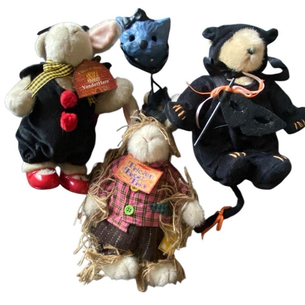 Vintage Muffy Vanderbear Halloween Tricky Treat Trio Bears Hoppy VanderHare